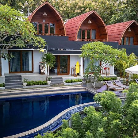 Bagus Ink Surf Camp Hostel Uluwatu Buitenkant foto