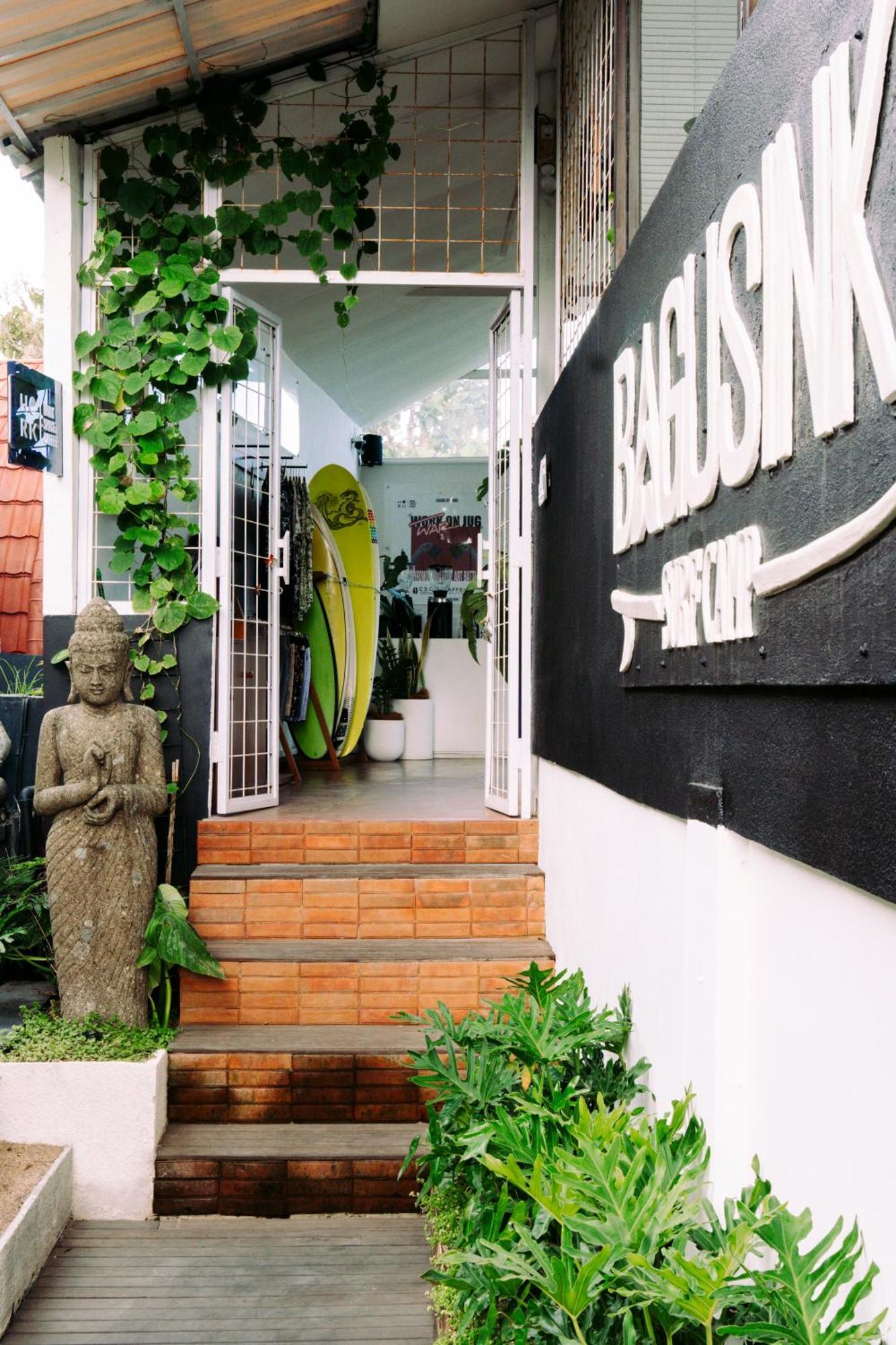 Bagus Ink Surf Camp Hostel Uluwatu Buitenkant foto