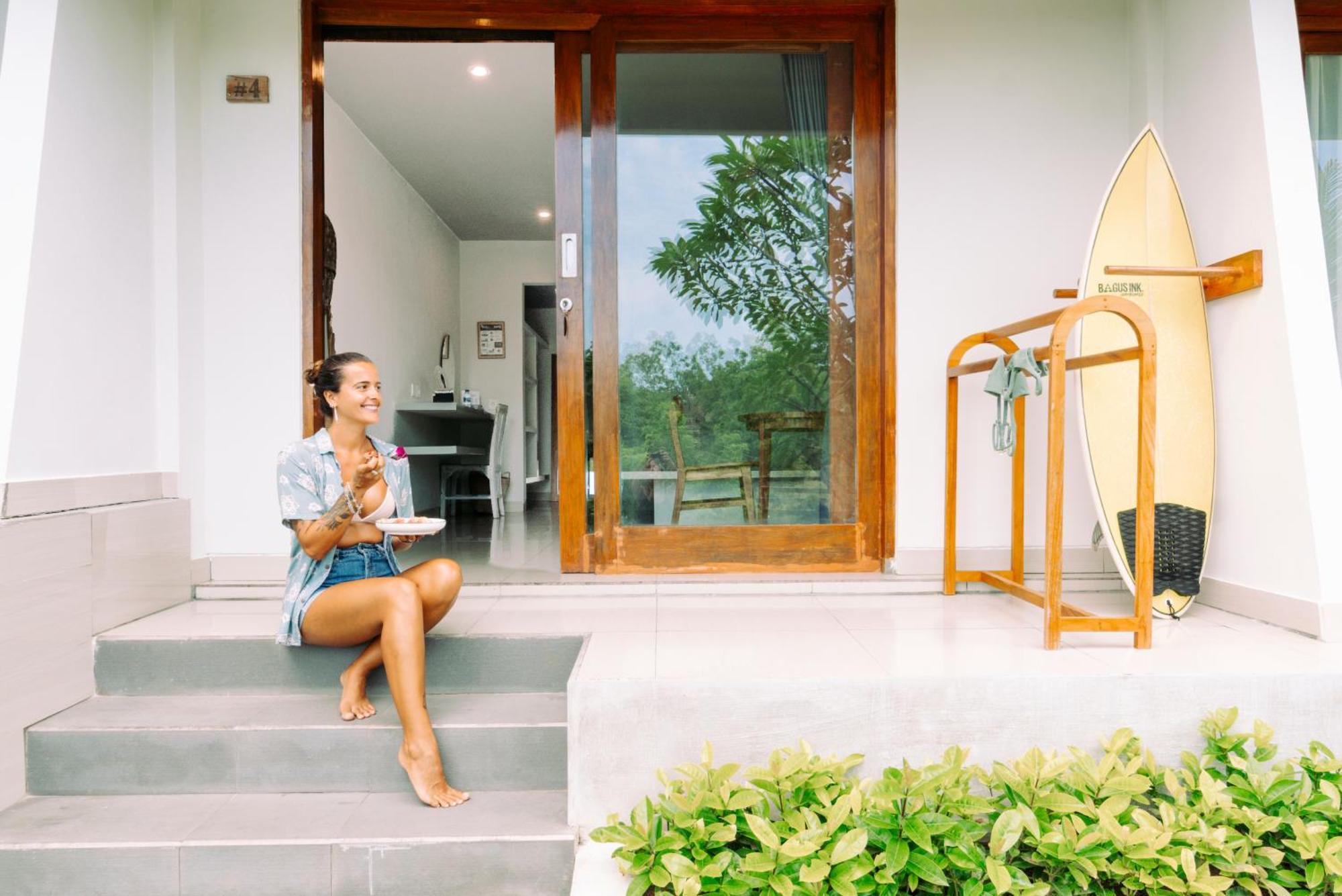 Bagus Ink Surf Camp Hostel Uluwatu Buitenkant foto
